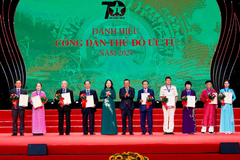 Hà Nội công bố 10 cá nhân được đề nghị khen thưởng Công dân Thủ đô ưu tú - 1