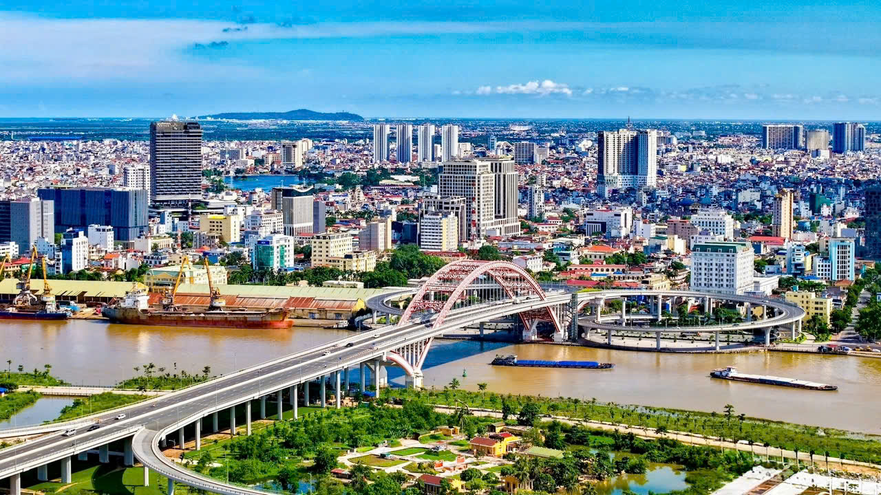 Thủ tướng kỳ vọng Hải Phòng sẽ đoàn kết và vươn xa hơn - Ảnh 3.