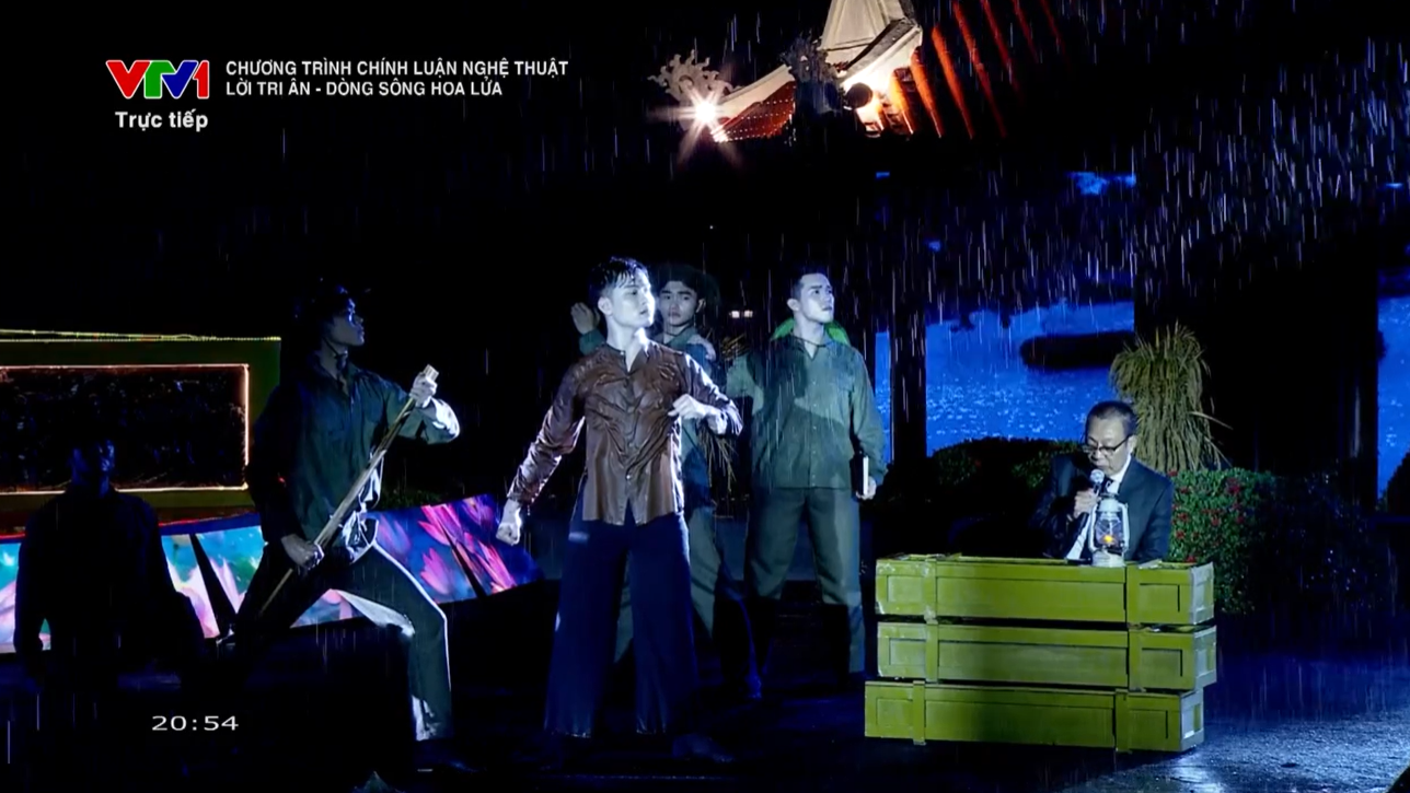 Hình ảnh chưa từng có của MC Lại Văn Sâm - Ảnh 2. Hình ảnh chưa từng có của MC Lại Văn Sâm - Ảnh 2.