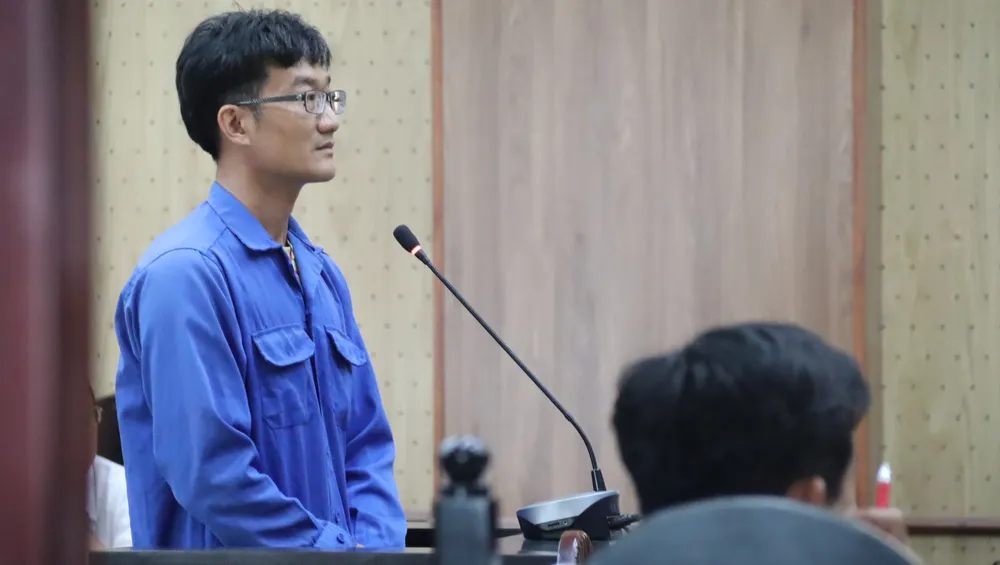 Một số bị cáo, trong đó có bị cáo Đào Việt Anh có những lời khai tại tòa khác với cáo trạng truy tố. Ảnh: TK Hoãn phiên tòa