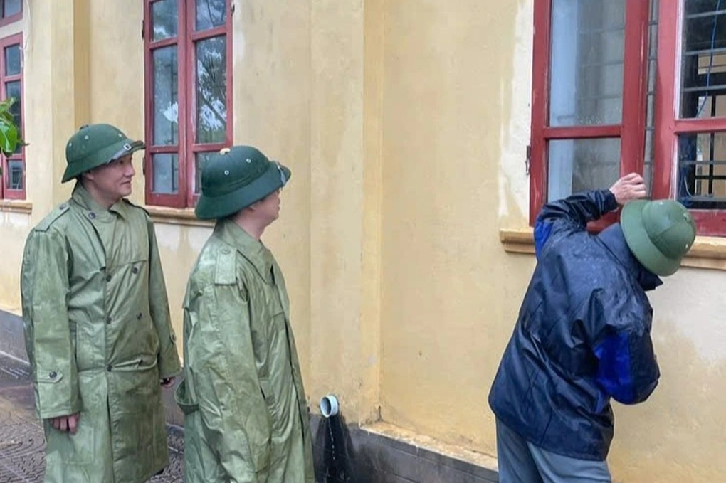 Hơn 1 triệu học sinh nghỉ học tránh bão Bualoi - 1