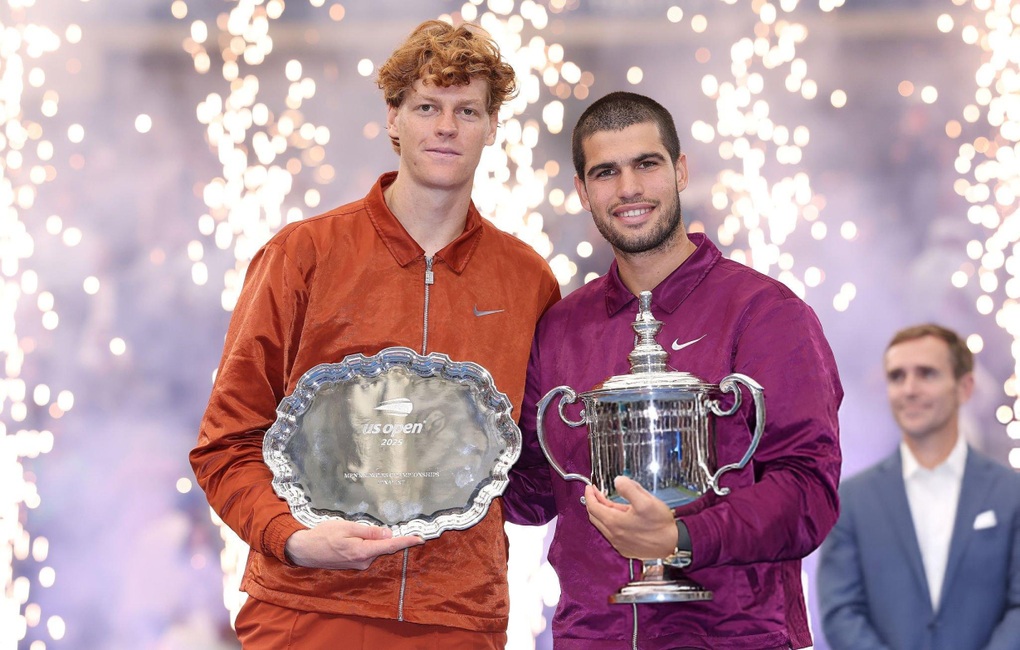 Jannik Sinner thừa nhận Carlos Alcaraz giỏi hơn - 1