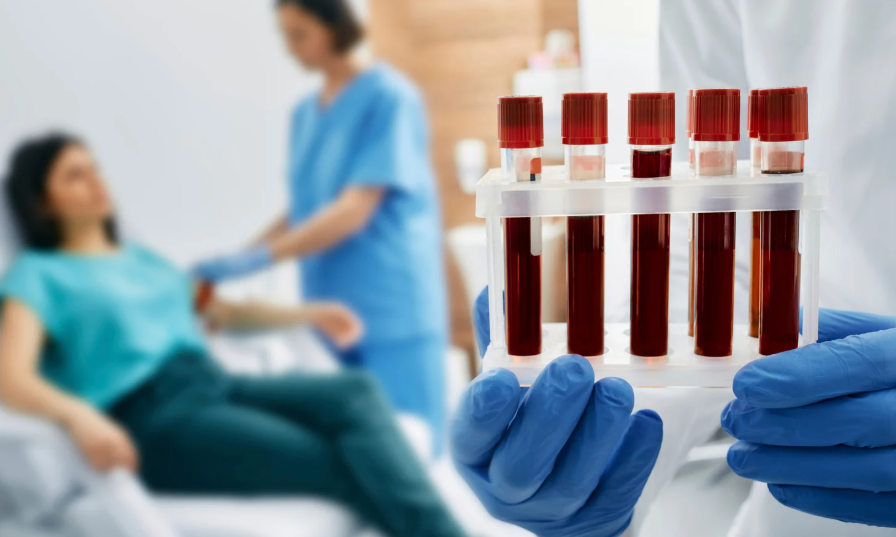 Không còn lo thiếu máu hiến: Khoa học tìm ra chìa khóa sản xuất máu nhân tạo vô hạn 1 Không còn lo thiếu máu hiến: Khoa học tìm ra chìa khóa sản xuất máu nhân tạo vô hạn - Ảnh 1.