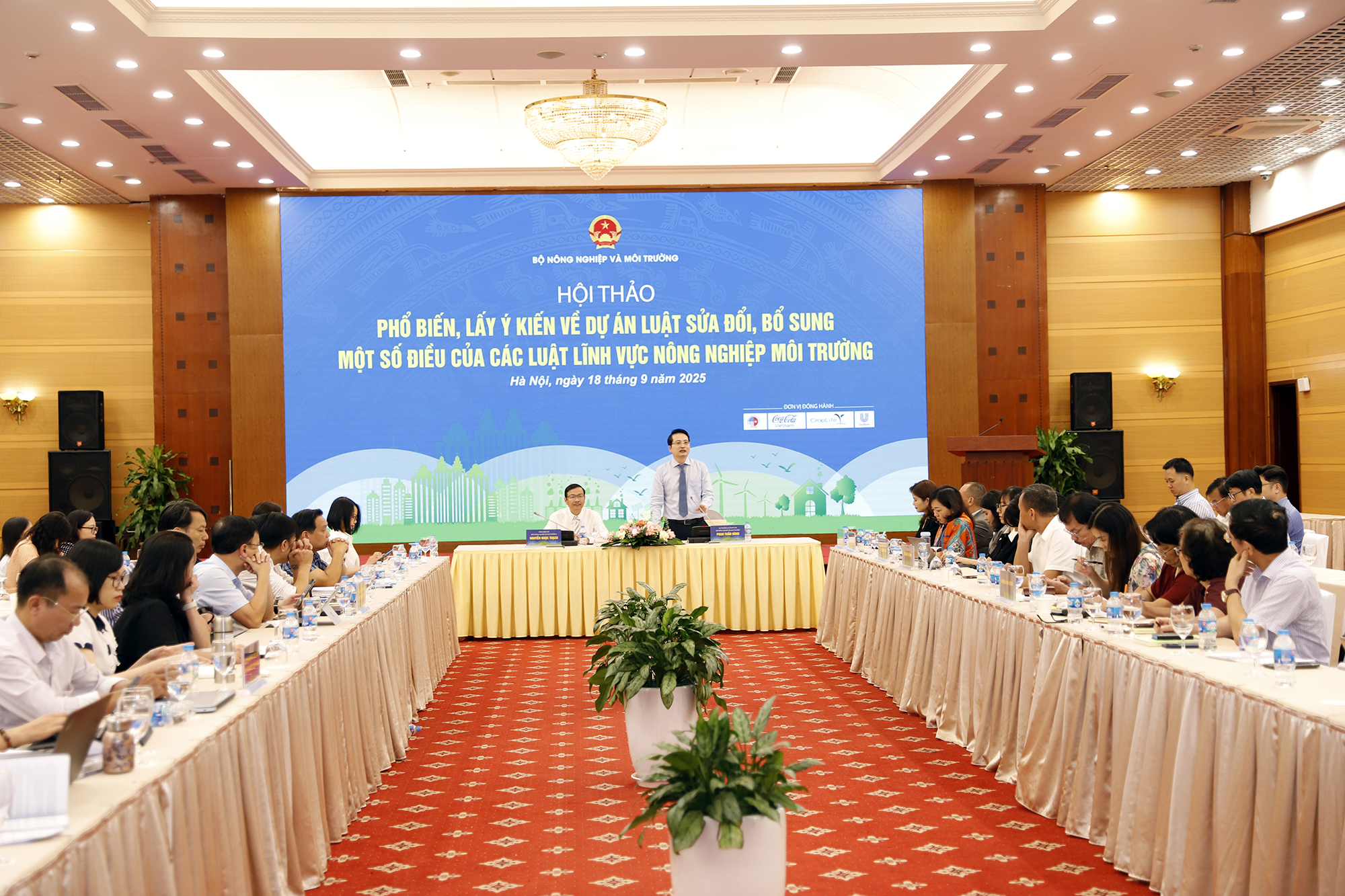 Không khuyến khích nộp tiền nghĩa vụ bảo vệ môi trường cho doanh nghiệp - Ảnh 1. Không khuyến khích nộp tiền nghĩa vụ bảo vệ môi trường cho doanh nghiệp - Ảnh 1.