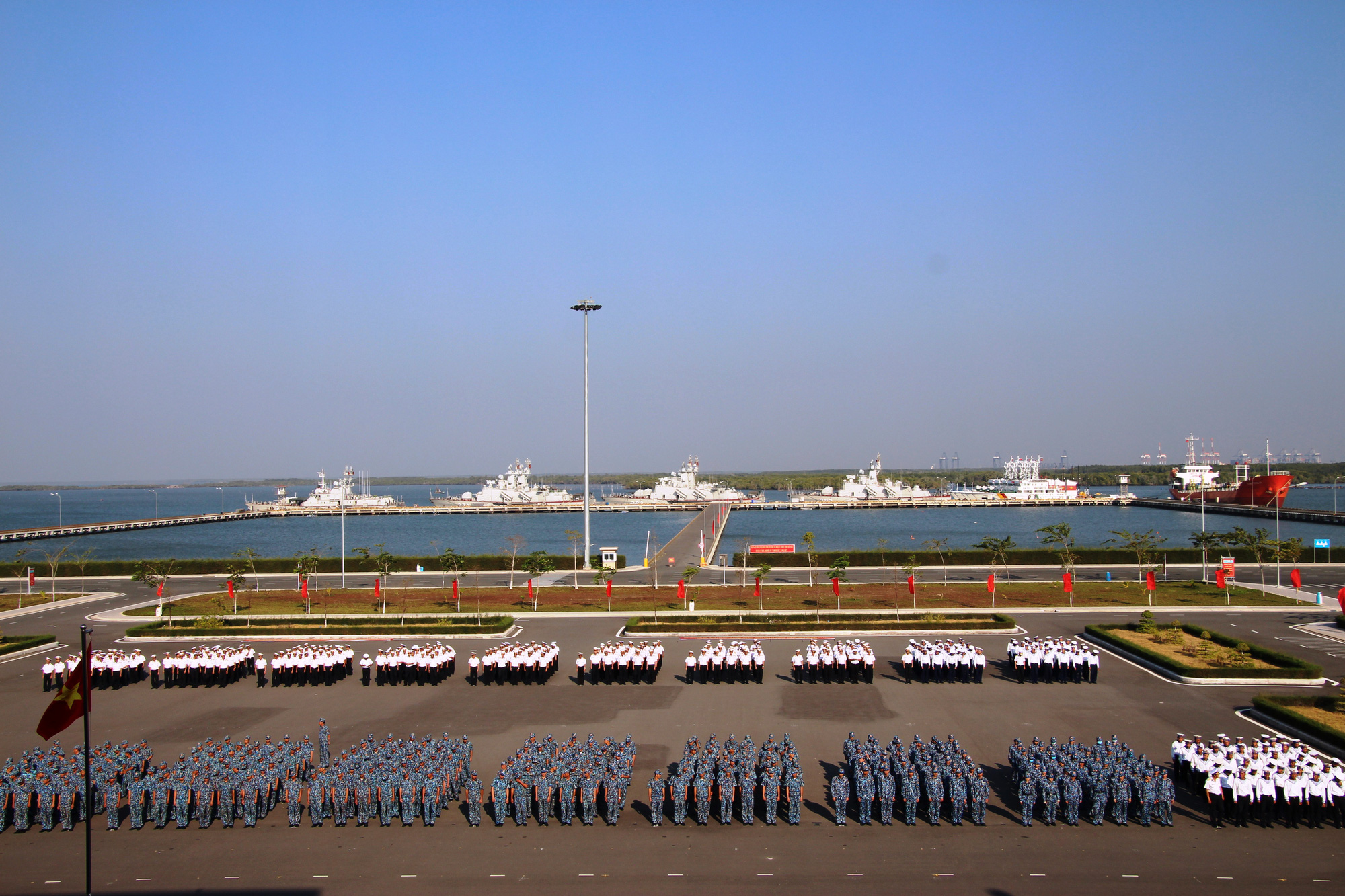 Cuộc thi viết về chủ quyền: Kỳ vọng hòa bình trên biển Đông - Ảnh 1. Cuộc thi viết về chủ quyền: Kỳ vọng hòa bình trên biển Đông - Ảnh 1.