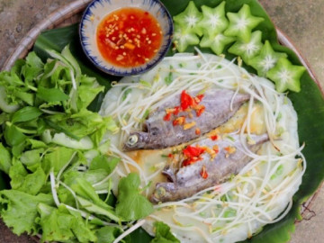 Đặc sản được mệnh danh nàng hậu của nền ẩm thực xứ Huế, món bánh mang hương vị biển cả 