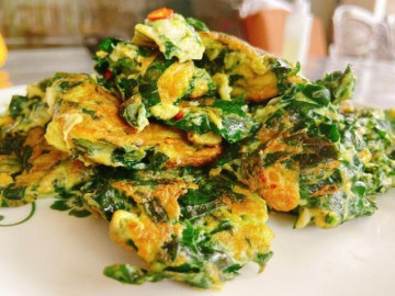 Lá này canxi gấp 2 lần sữa, nấu canh rất ngon, giúp bổ tỳ, tiêu sưng nhưng quá ít người biết ăn thật tiếc