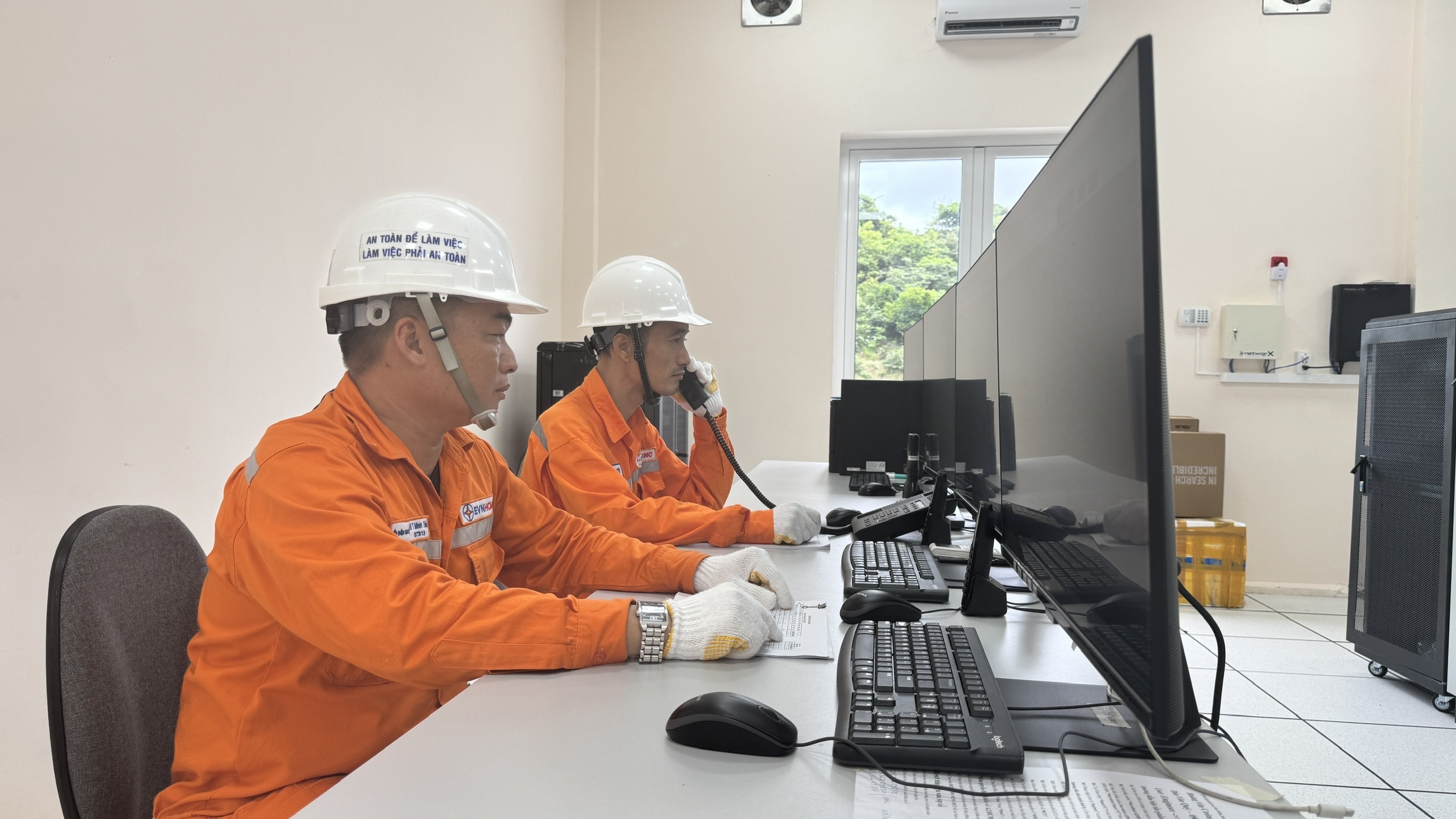 Lưới điện thông minh ra Đặc khu Côn Đảo- Ảnh 2. Lưới điện thông minh ra Đặc khu Côn Đảo- Ảnh 2.