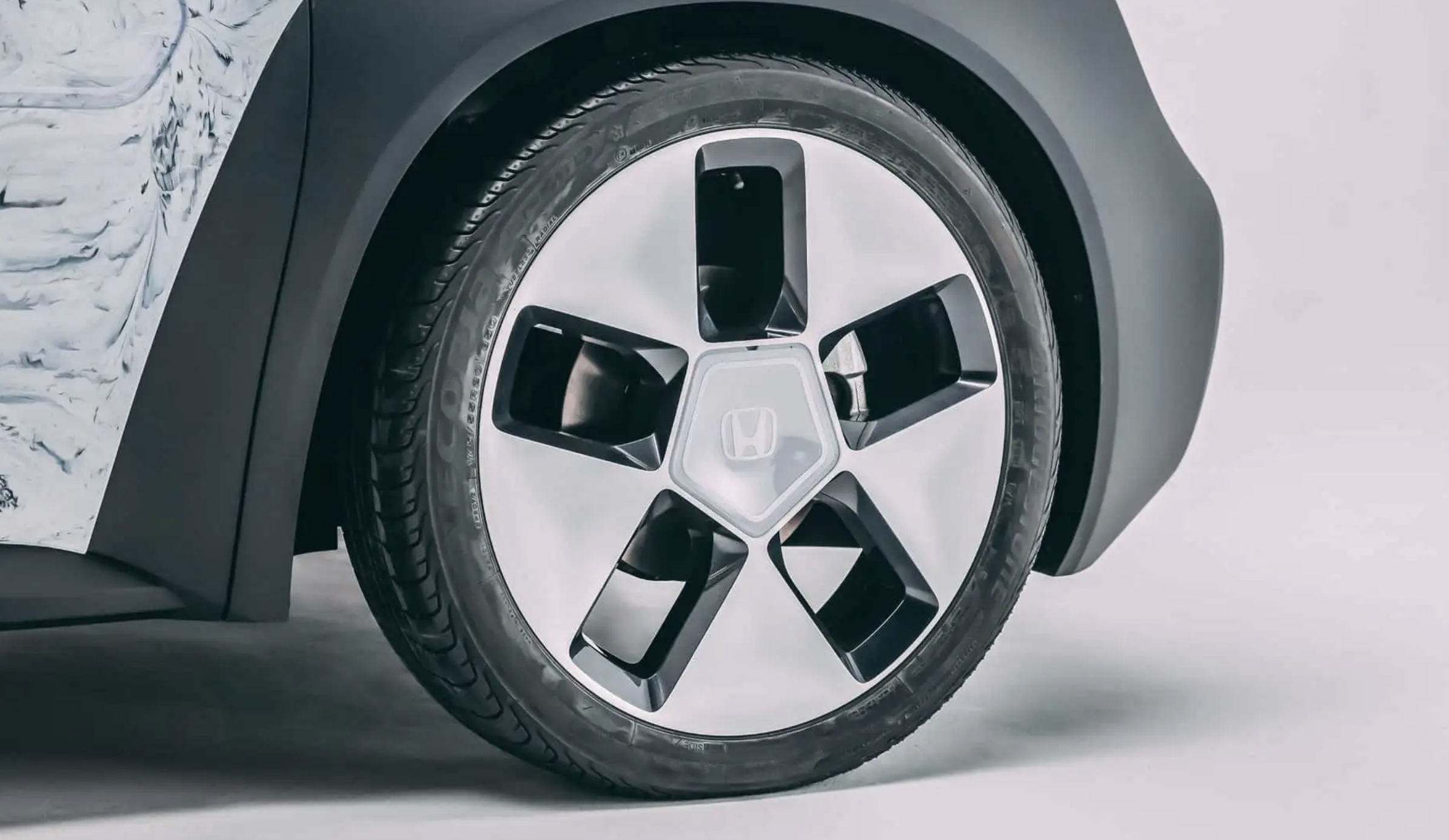 Lưu ý quan trọng khi chọn lốp ô tô điện để thay thế 1 Lưu ý quan trọng khi chọn lốp ô tô điện để thay thế - Ảnh 1.