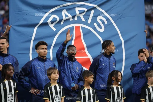 Chân sút số 1 của PSG cùng nhiều đồng đội có nguy cơ vắng mặt ở lễ trao giải Quả bóng vàng dự kiến diễn ra lúc 23 giờ, ngày 22-9 (giờ Việt Nam). Ảnh: EPA. Quả bóng vàng