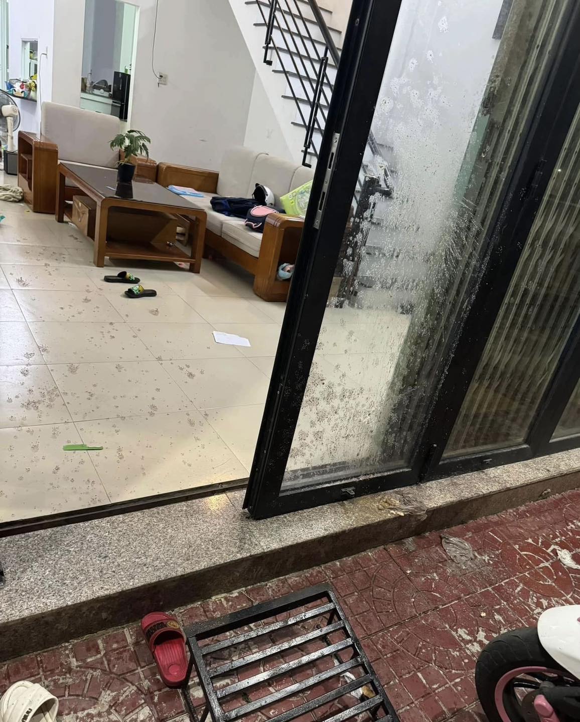 Ly hôn rồi vẫn bị "tặng quà mắm tôm": Cô vợ gửi lời nhắn nhủ đến chồng cũ hút gần 20k like trên MXH - Ảnh 1.