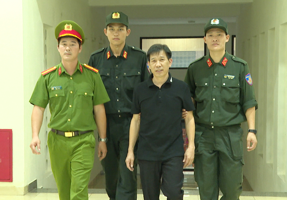 3 tháng công an 3 tháng công an