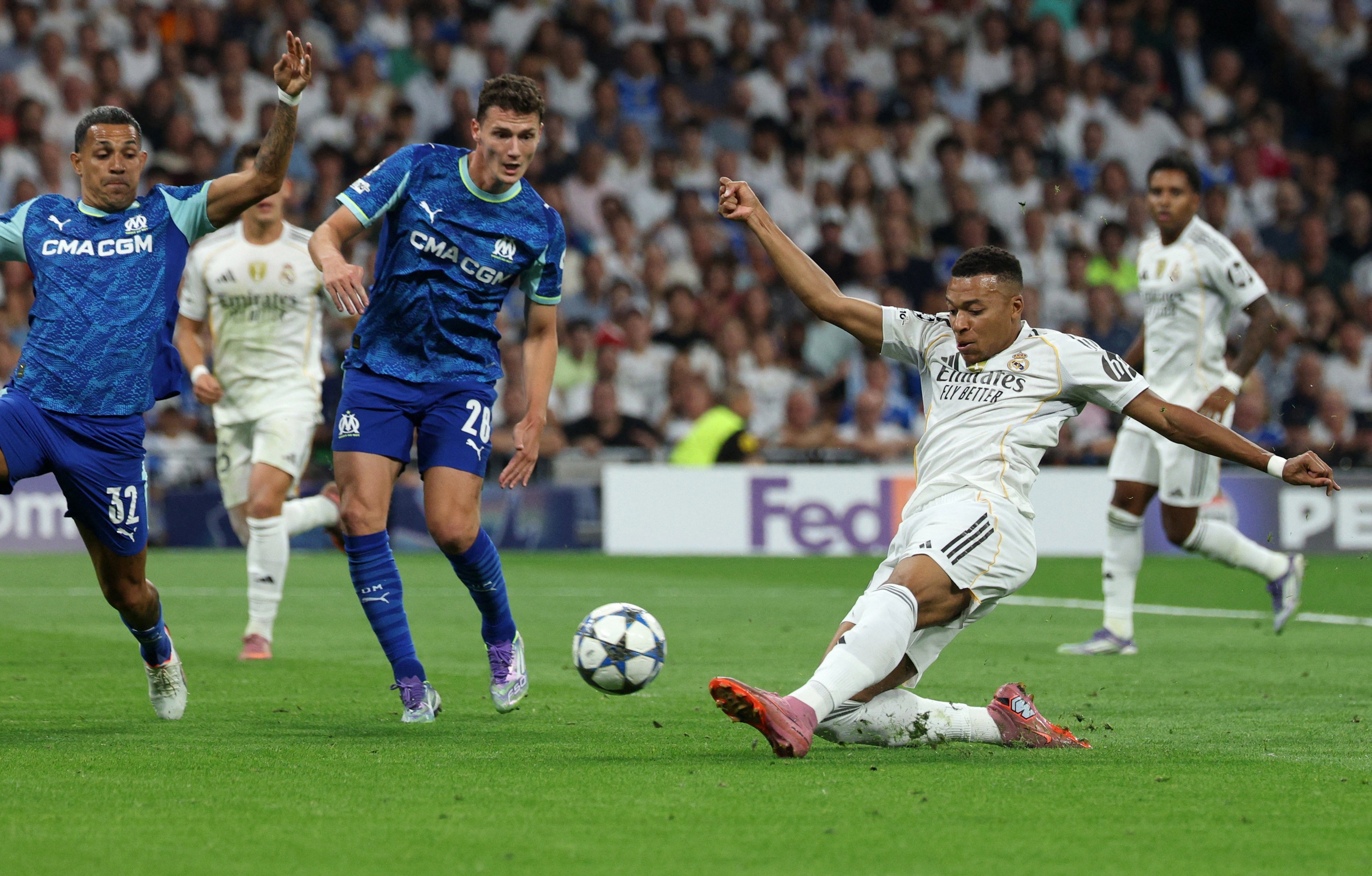 Mbappe giúp Real Madrid chật vật giành 3 điểm, Arsenal thắng nhờ ‘bài dị’ của HLV Arteta- Ảnh 1. Mbappe giúp Real Madrid chật vật giành 3 điểm, Arsenal thắng nhờ ‘bài dị’ của HLV Arteta- Ảnh 1.