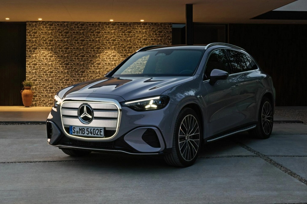 Mercedes-Benz trang bị màn hình siêu lớn 39,1 inch cho mẫu GLC chạy điện - 1