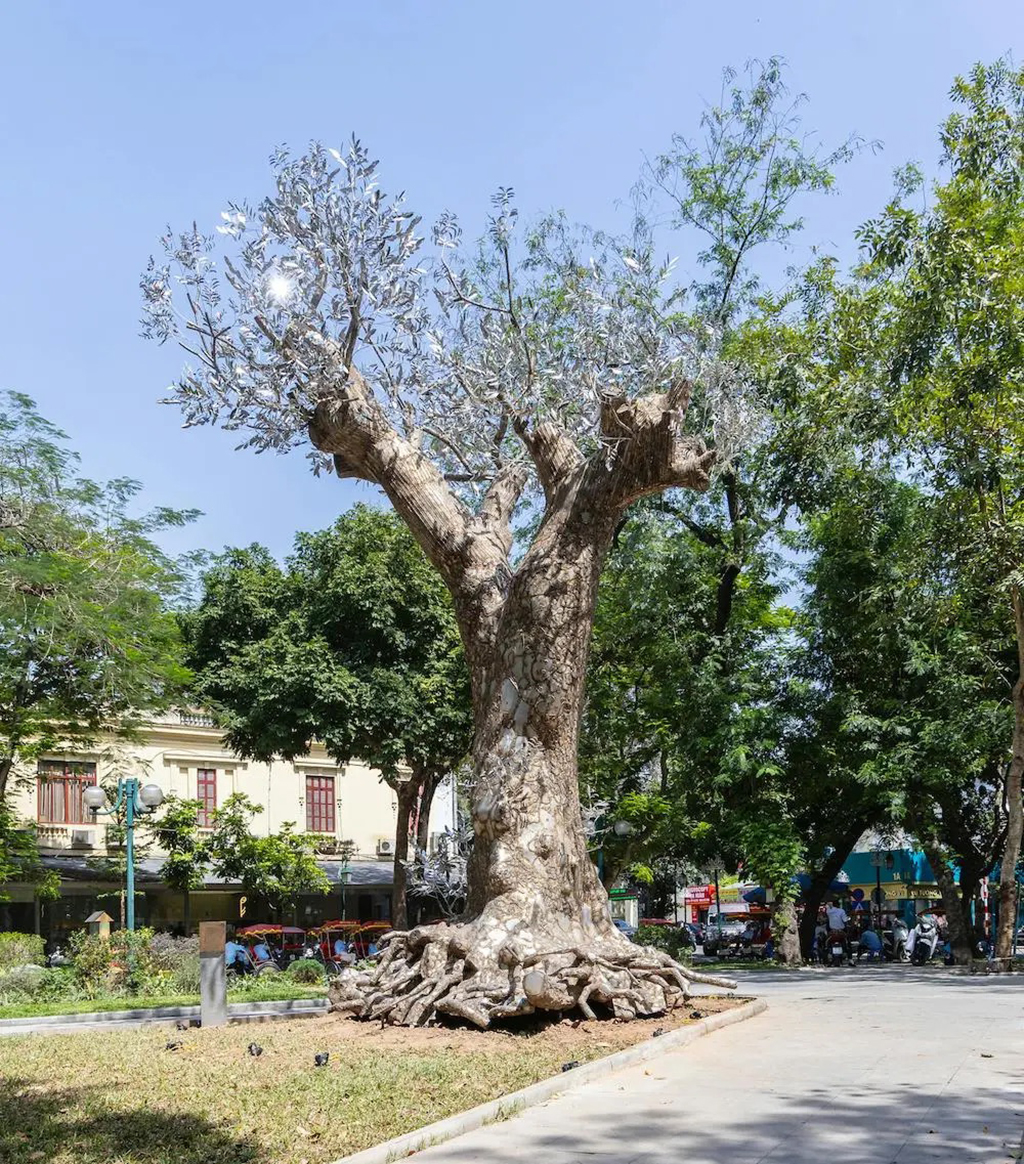 Mở rộng quảng trường bằng chiều sâu văn hóa 1 Mở rộng quảng trường bằng chiều sâu văn hóa - Ảnh 1.