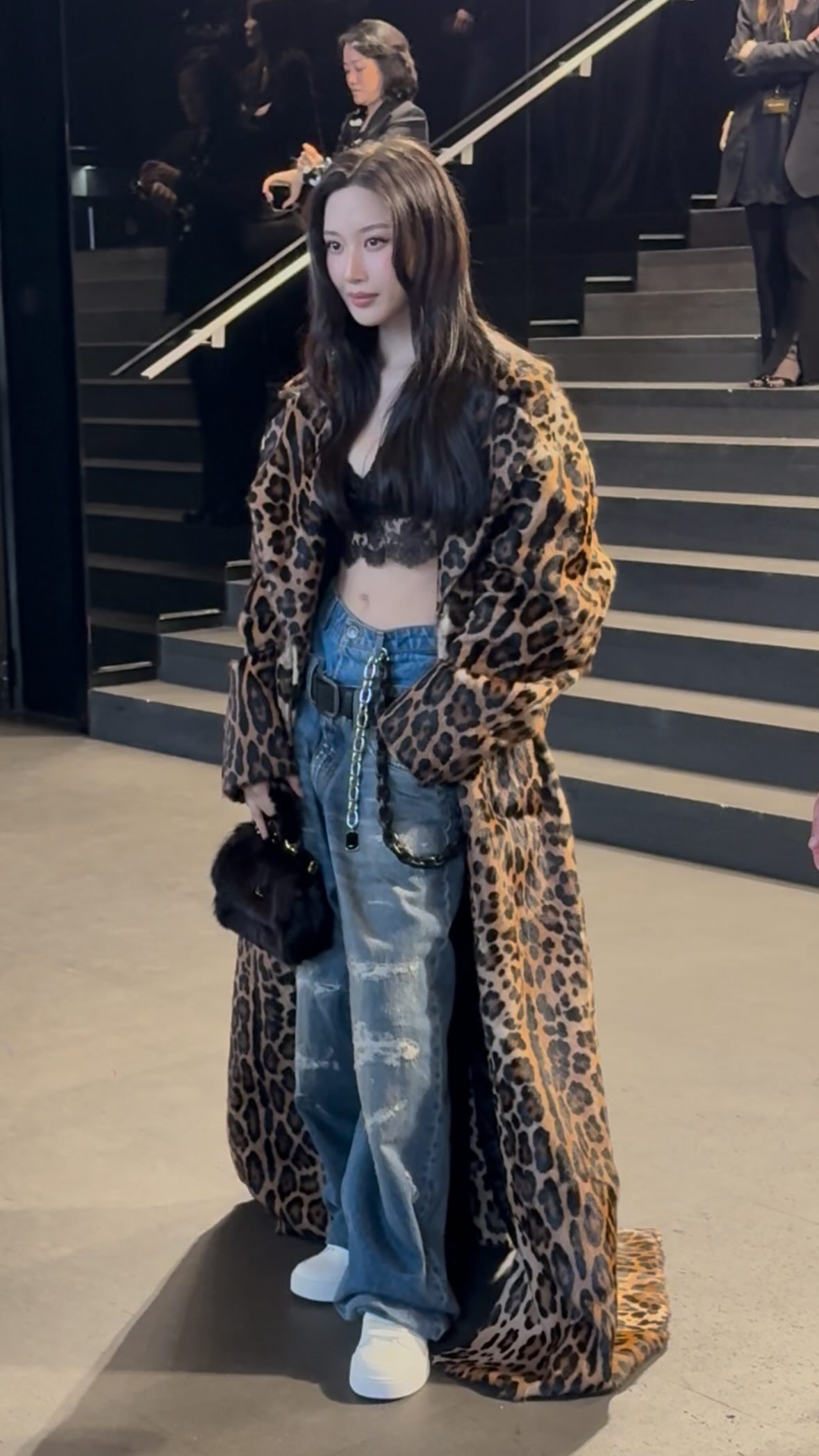 Moon Ga Young quá nóng bỏng, chi tiết nhỏ trên bụng chứng tỏ độ “chiến” của mỹ nhân hàng đầu Kbiz- Ảnh 5. Moon Ga Young quá nóng bỏng, chi tiết nhỏ trên bụng chứng tỏ độ “chiến” của mỹ nhân hàng đầu Kbiz- Ảnh 5.