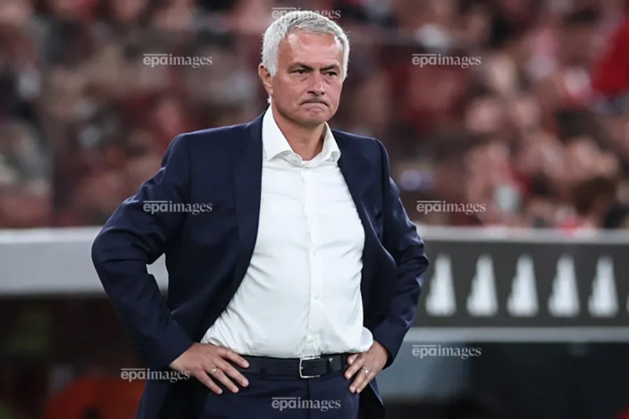 Mourinho lên tiếng về mức lương khủng ở Benfica là không có thật. ẢNH: EPA Mourinho lên tiếng về mức lương khủng ở Benfica,MOURINHO,BENFICA