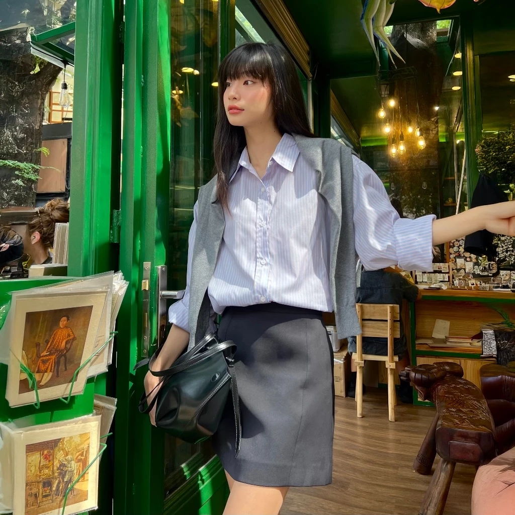 Mùa thu này, phụ nữ U40 chỉ cần style tối giản là đủ toát khí chất thượng lưu - Ảnh 11.