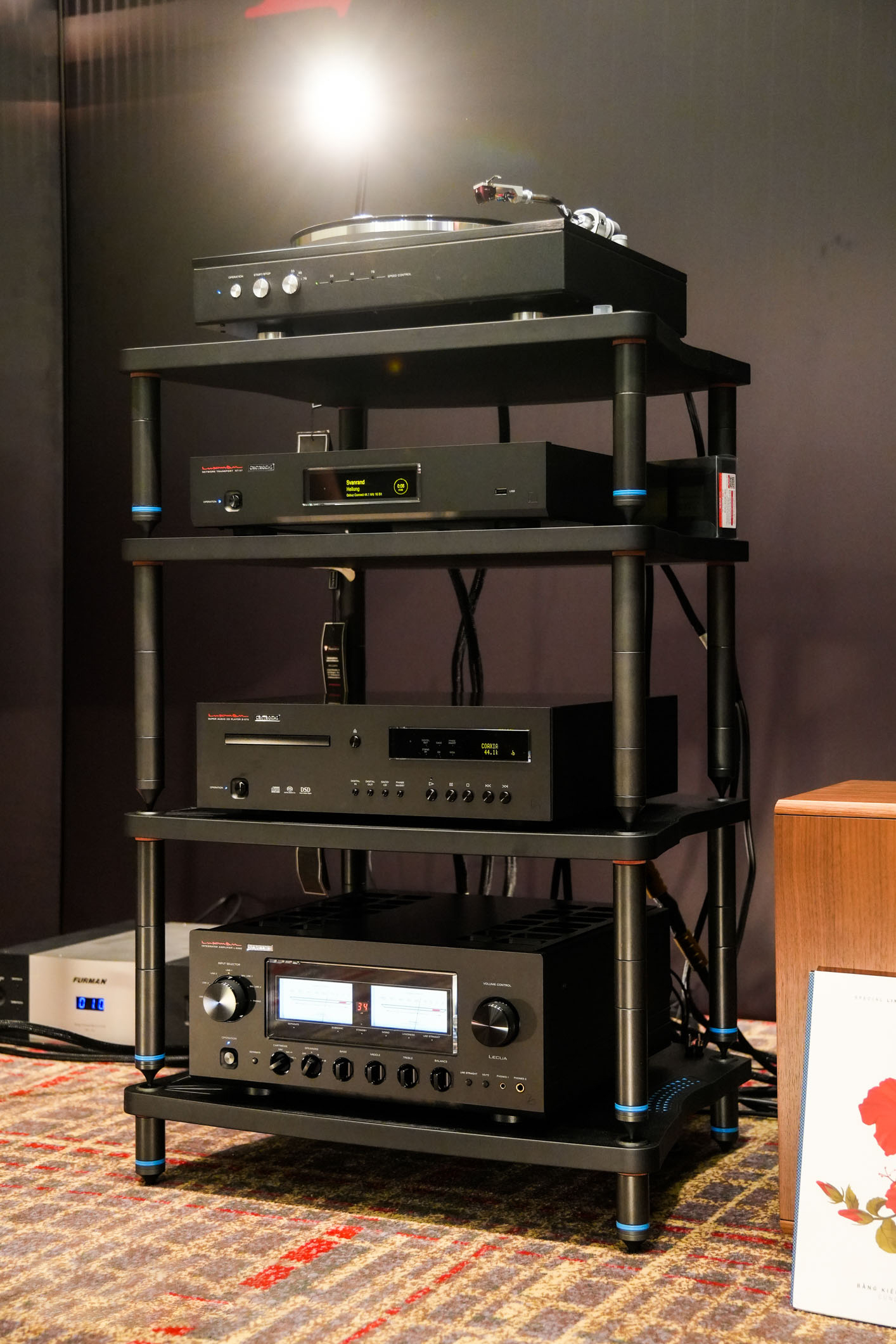 Mục sở thị dàn âm thanh tiền tỷ, giá ngang căn hộ- Ảnh 1.