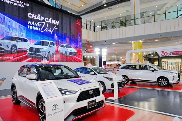Mừng sinh nhật 30 năm, Toyota tiên phong thị trường bằng loạt ưu đãi hấp dẫn - Ảnh 1. Mừng sinh nhật 30 năm, Toyota tiên phong thị trường bằng loạt ưu đãi hấp dẫn - Ảnh 1.