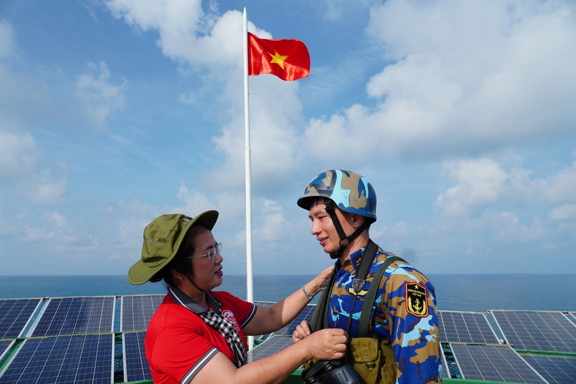 Cuộc thi viết về chủ quyền quốc gia lần 4: Nêu cao ý thức bảo vệ chủ quyền - Ảnh 1. Cuộc thi viết về chủ quyền quốc gia lần 4: Nêu cao ý thức bảo vệ chủ quyền - Ảnh 1.