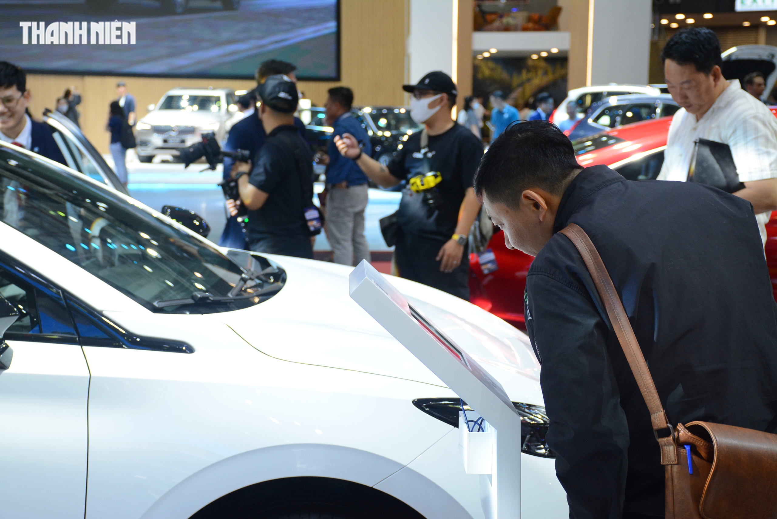 Người Việt tăng mua sắm ô tô MPV 7 chỗ, doanh số sedan tiếp tục giảm 1 Người Việt tăng mua sắm ô tô MPV 7 chỗ, doanh số sedan tiếp tục giảm - Ảnh 1.