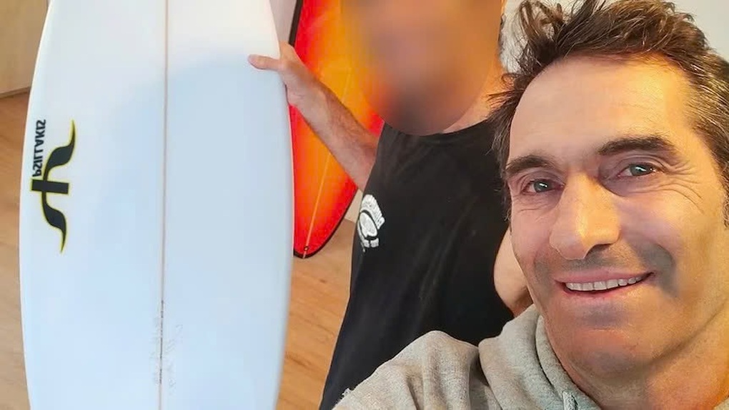 Người đàn ông bị cá mập dài gần 4m cắn chết khi lướt ván - 1