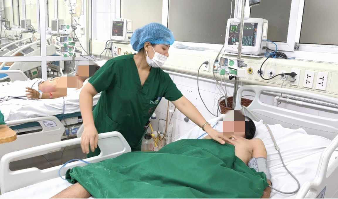 Người đàn ông mắc uốn ván nghi do sâu răng - Ảnh 1. Người đàn ông mắc uốn ván nghi do sâu răng - Ảnh 1.