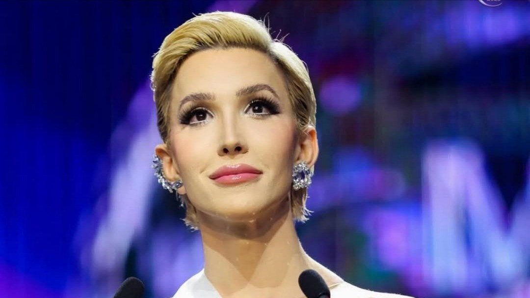 Người đẹp Cuba xin lỗi sau khi tố bị đại diện Việt Nam bắt nạt - Ảnh 1.