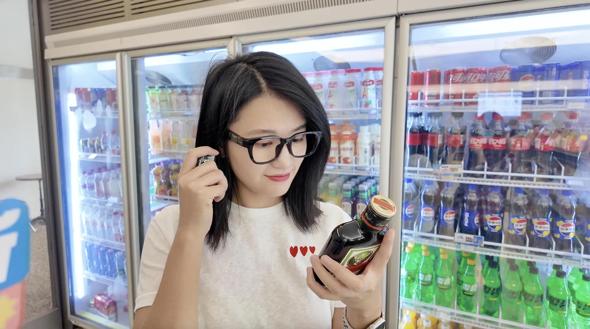 Người Trung Quốc hối hận vì mua kính AI Xiaomi - Ảnh 1. Người Trung Quốc hối hận vì mua kính AI Xiaomi - Ảnh 1.