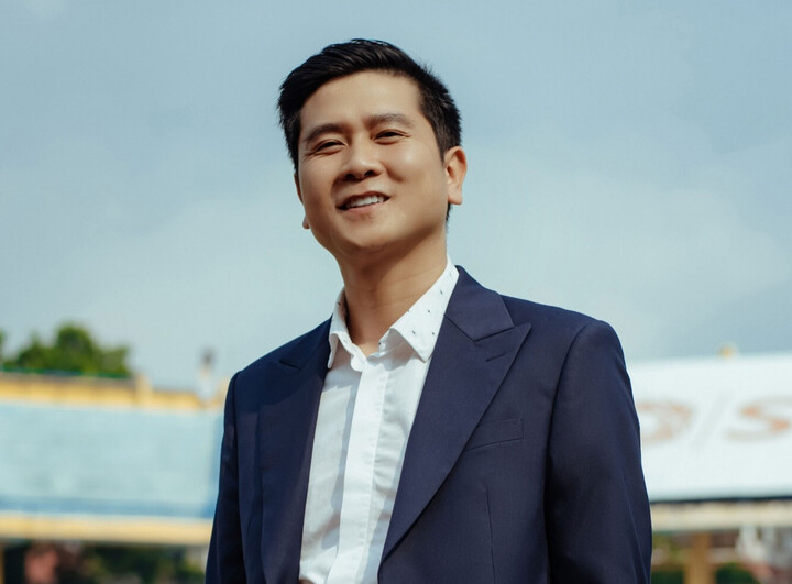 Người đứng sau bản hit giúp Đức Phúc chiến thắng cuộc thi âm nhạc ở Nga - Ảnh 2.