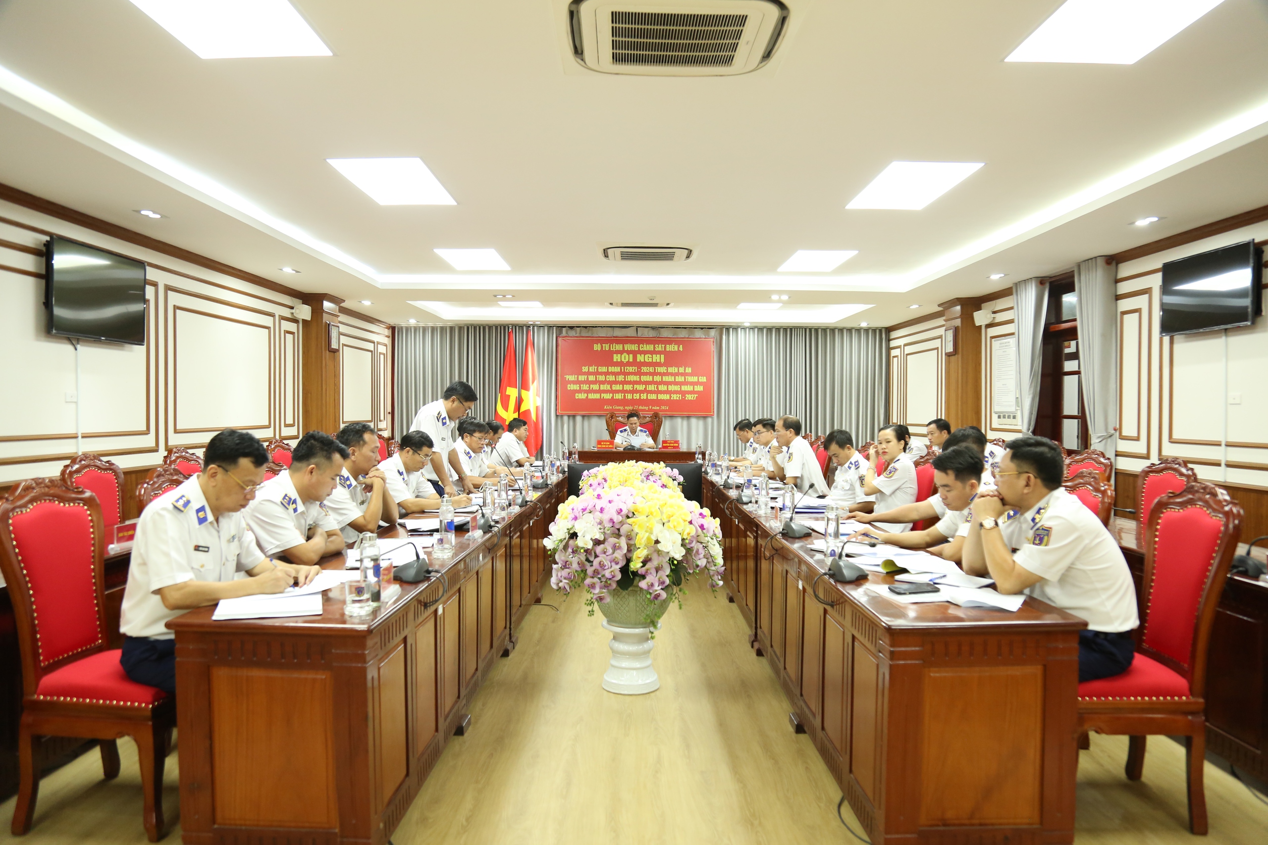 Vùng Cảnh sát biển 4: Nhiều sáng tạo trong thực hiện Đề án 1371- Ảnh 1. Vùng Cảnh sát biển 4: Nhiều sáng tạo trong thực hiện Đề án 1371- Ảnh 1.