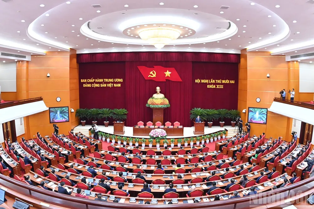 Bộ Chính trị ban hành Quy định 365 về tiêu chuẩn chức danh cán bộ thuộc diện Ban Chấp hành Trung ương Đảng, Bộ Chính trị, Ban Bí thư quản lý và khung tiêu chuẩn chức danh cán bộ lãnh đạo, quản lý các cấp. Ảnh: NHÂN DÂN Những tiêu chuẩn chọn Tổng Bí thư, Chủ tịch nước, Thủ tướng, Chủ tịch Quốc hội, Thường trực Ban Bí thư