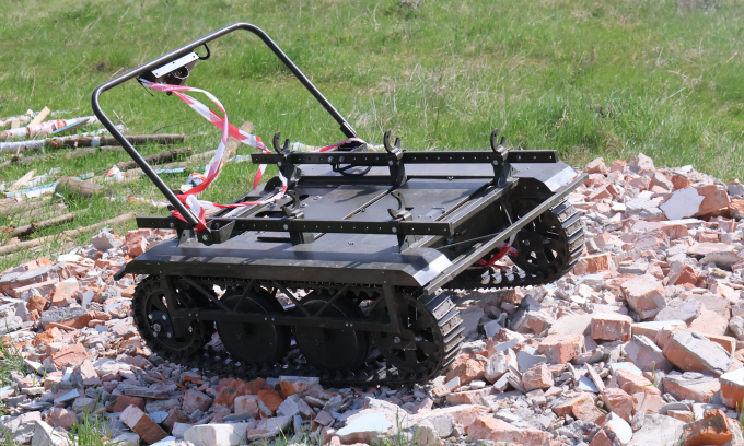 Drone mặt đất Ukraine trong buổi huấn luyện hồi tháng 5. Ảnh: AFP