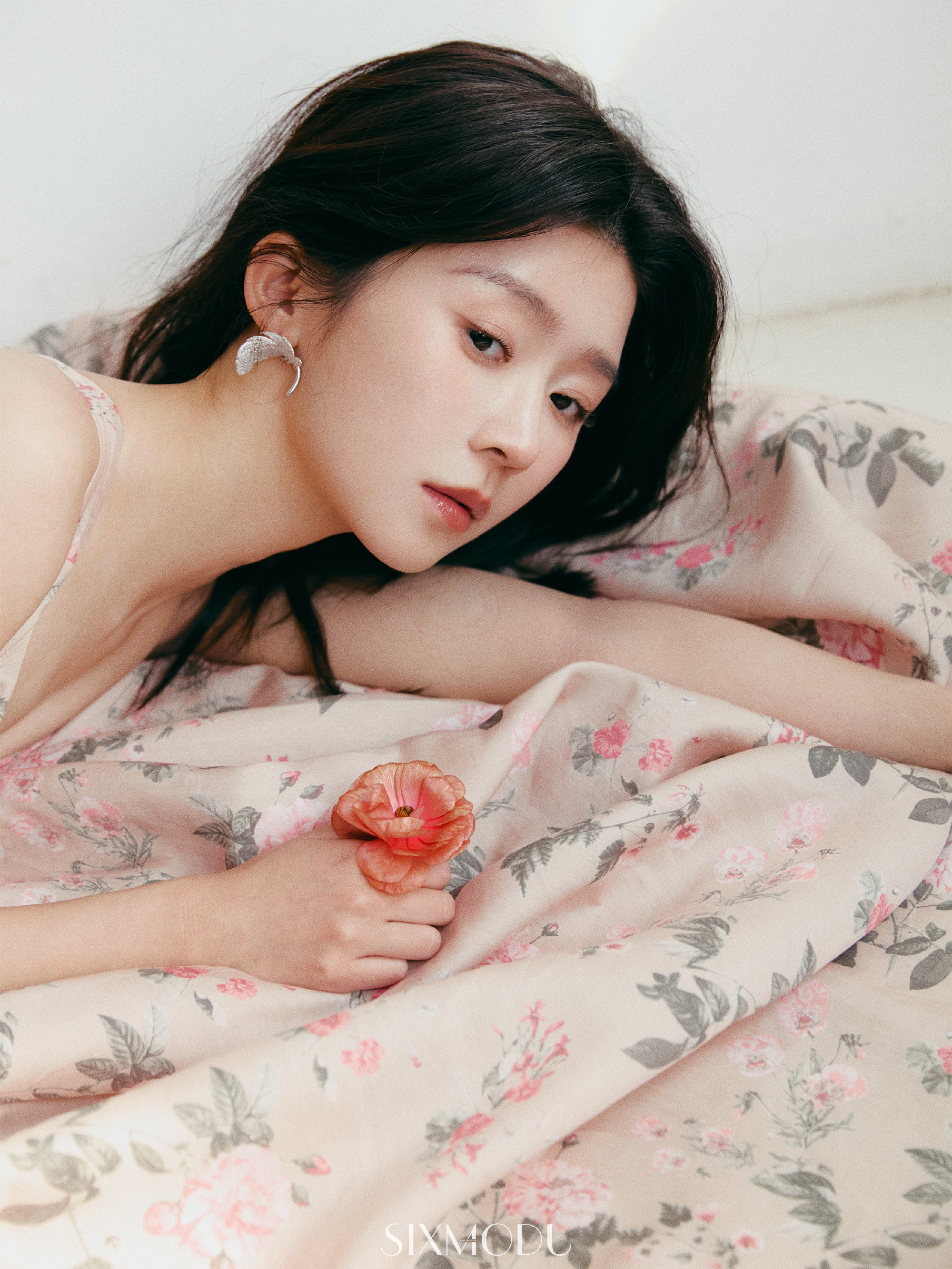 Nu than thanh xuan bi to ham hai my nam