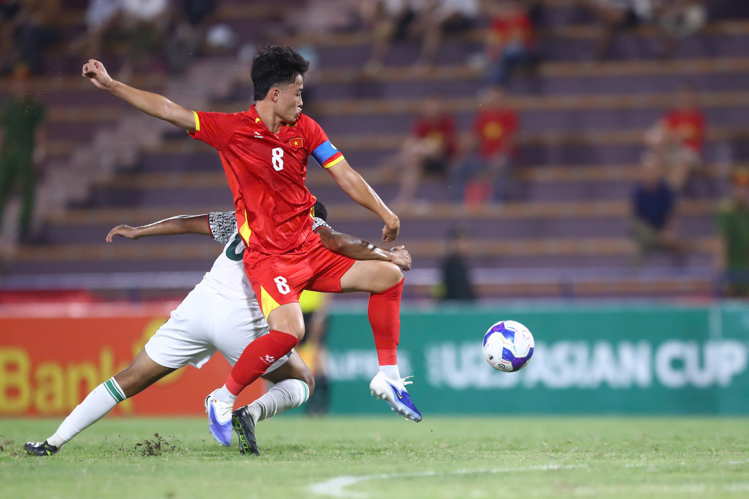 Ông Kim xoay tua băng đội trưởng U.23 Việt Nam, tính toán dài hơi tìm thủ lĩnh đích thực- Ảnh 1. Ông Kim xoay tua băng đội trưởng U.23 Việt Nam, tính toán dài hơi tìm thủ lĩnh đích thực- Ảnh 1.