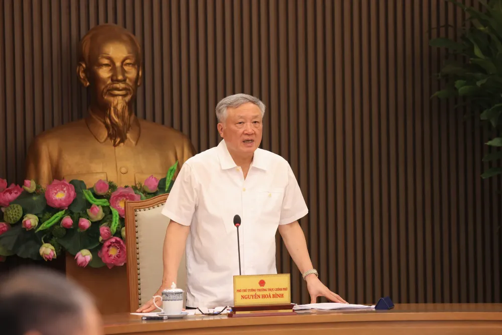 Phó Thủ tướng Thường trực Nguyễn Hoà Bình tin tưởng việc rà soát, tháo gỡ khó khăn cho các dự án tồn đọng sẽ đưa được nguồn lực hàng triệu tỉ đồng vào nền kinh tế trong thời gian tới. Ảnh: VGP Phó Thủ tướng Thường trực Nguyễn Hoà Binh tin tưởng việc rà soát, tháo gỡ khó khăn cho các dự án tồn đọng này sẽ đưa được nguồn lực hàng triệu tỉ đồng vào nền kinh tế trong thời gian. Ảnh: VGP