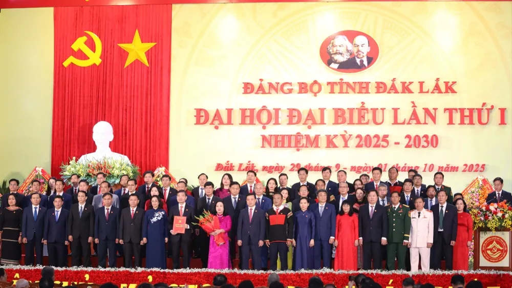 đại hội đảng bộ 1.JPG