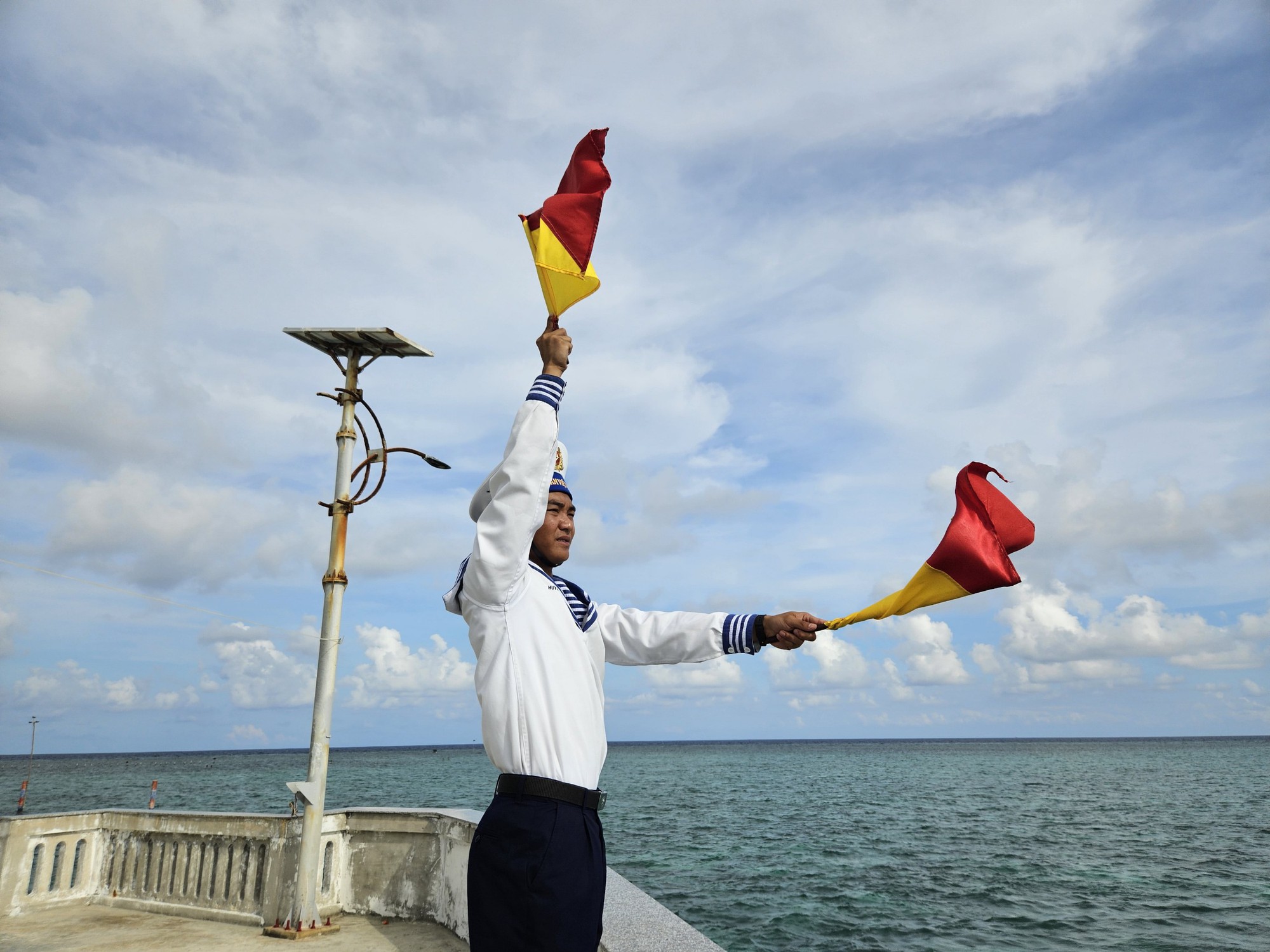 UNCLOS 1982: Phép thử về lòng tin trên biển - Ảnh 1. UNCLOS 1982: Phép thử về lòng tin trên biển - Ảnh 1.