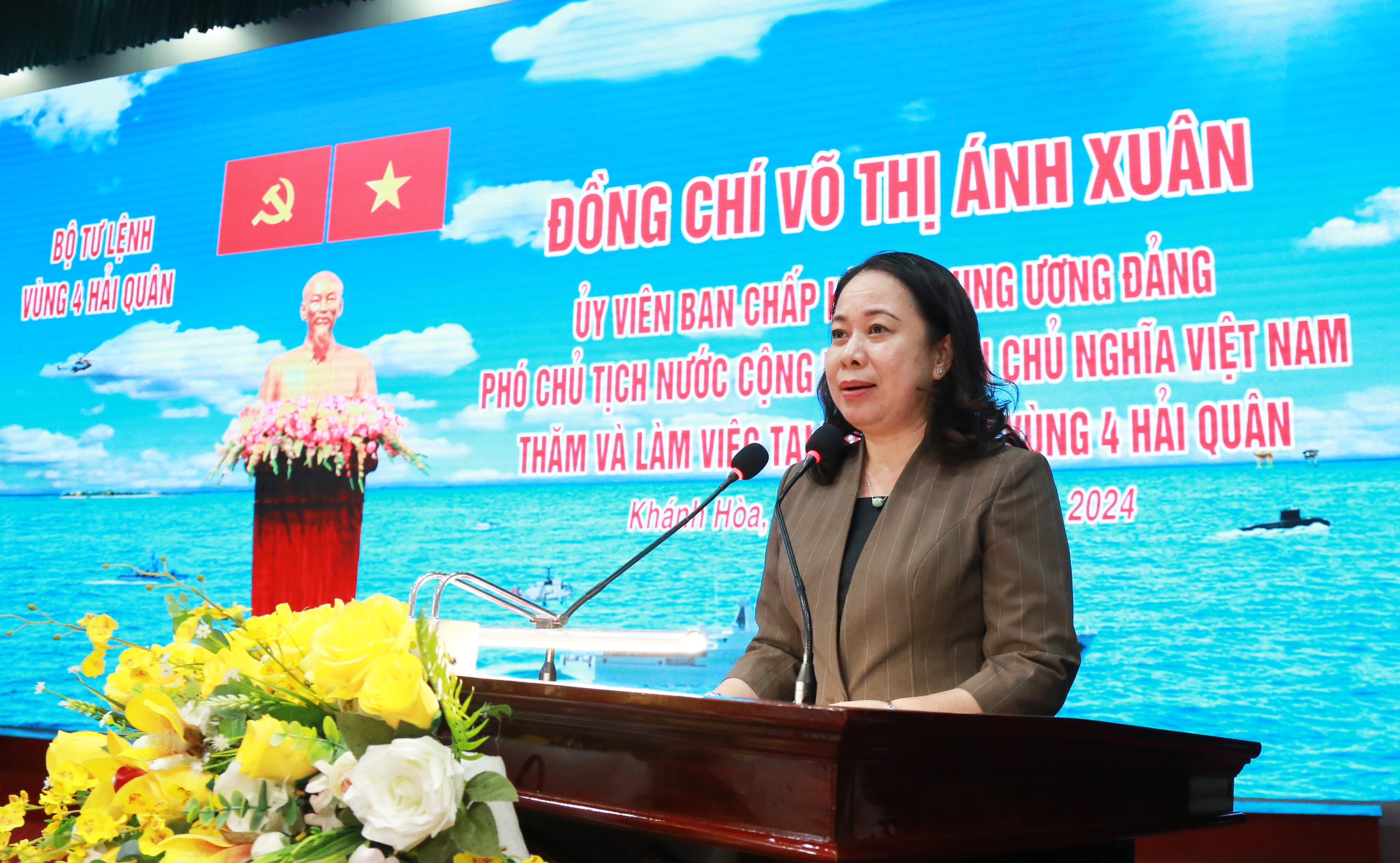 Phó Chủ tịch nước Võ Thị Ánh Xuân thăm Vùng 4 Hải quân - Ảnh 1. Phó Chủ tịch nước Võ Thị Ánh Xuân thăm Vùng 4 Hải quân - Ảnh 1.