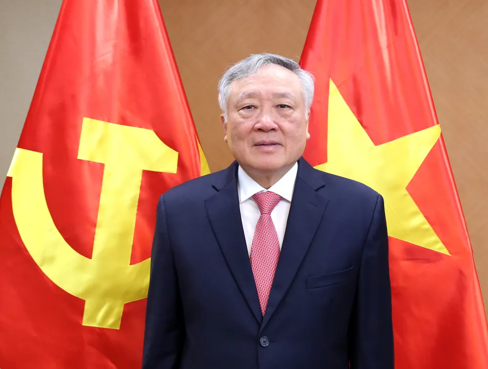 Phó Thủ tướng Thường trực Chính phủ Nguyễn Hòa Bình thăm, làm việc tại UAE và Đức từ ngày 23-9 đến ngày 1-10. Ảnh: VGP/Nguyễn Hoàng Phó Thủ tướng Thường trực Chính phủ Nguyễn Hòa Bình lên đường thăm làm việc tại UAE và Đức