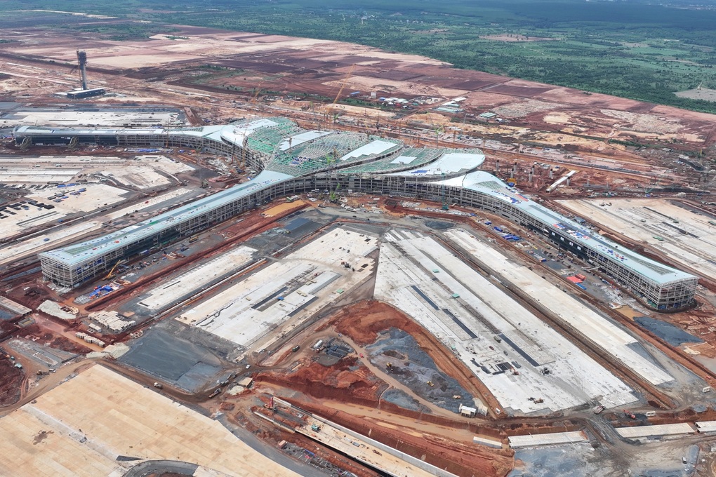 Phó Thủ tướng chỉ đạo đẩy nhanh các tuyến đường kết nối sân bay Long Thành - 2