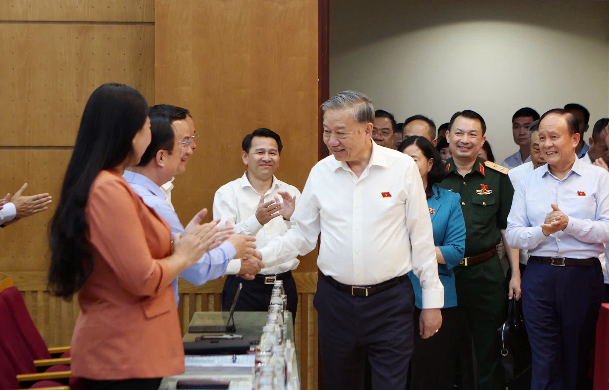 Phổ cập THPT, thiếu trường Nhà nước phải lo 1 Tổng Bí thư: Cả nước hoàn toàn đủ điều kiện để phổ cập THPT - Ảnh 1.