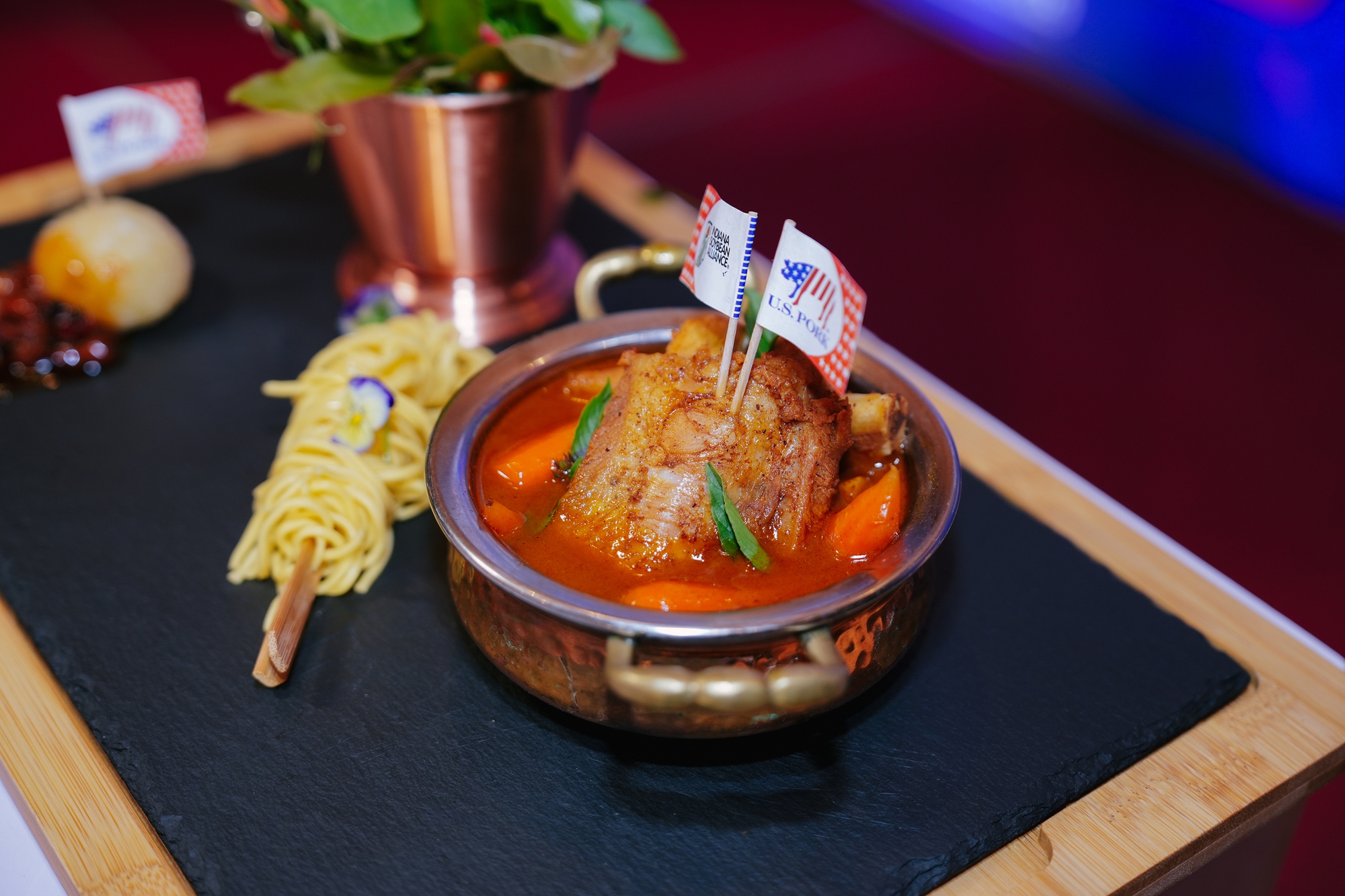 3 miền hội tụ: Porkstars USA 2025 biến sườn heo Mỹ thành bữa tiệc sáng tạo- Ảnh 2.