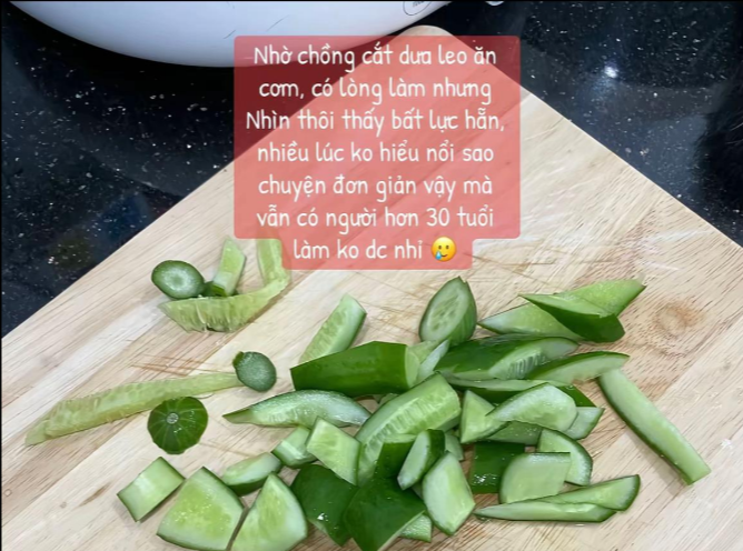 Quả dưa chuột chồng cắt bỗng hút view MXH: Loại mánh khóe của đàn ông phải là cô vợ "cực tỉnh" mới biết!- Ảnh 1.