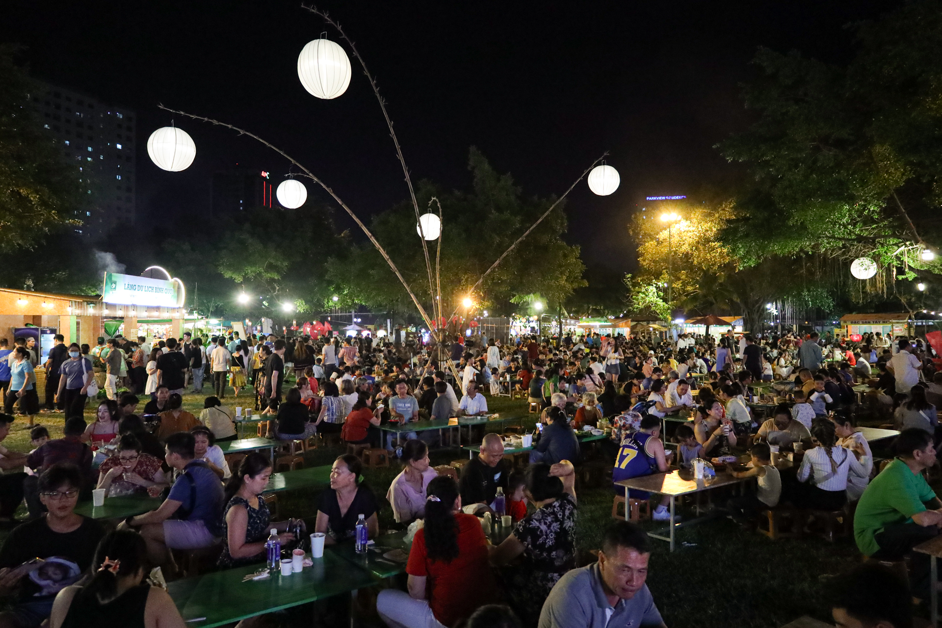 Lễ hội Văn hóa Ẩm thực, Món ngon Saigontourist Group là sự kiện lễ hội văn hóa ẩm thực quy mô hấp dẫn nhất Việt Nam, nhận nhiều giải thưởng danh giá nhất thế giới Lễ hội Văn hóa Ẩm thực, Món ngon Saigontourist Group là sự kiện lễ hội văn hóa ẩm thực quy mô hấp dẫn nhất Việt Nam, nhận nhiều giải thưởng danh giá nhất thế giới