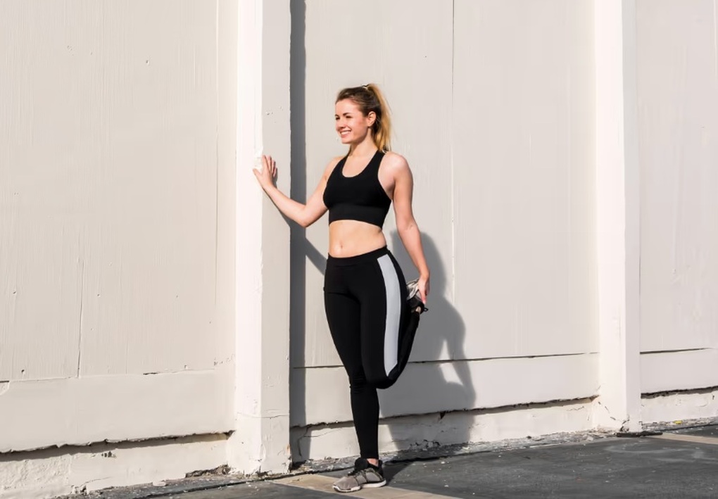 Sau tuổi 40, chỉ đi bộ có giúp giảm mỡ bụng? - 1