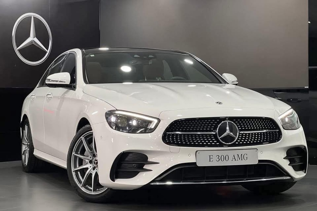 Sedan Đức hạng sang chạm “đáy” mới tại đại lý, giảm gần 800 triệu đồng - 1