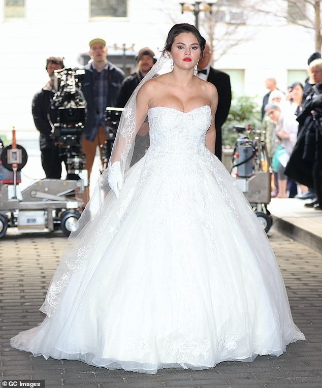 Selena Gomez lộ tin nóng về "đám cưới thế kỷ", "gái hư Hollywood" là khách mời đầu tiên? - Ảnh 1.