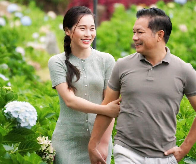 "Bánh đúc có xương" của Vbiz: Diva Mỹ Linh khoe con riêng lai Đức của chồng, 3 nàng hậu là mẹ kế dịu dàng 17 Á hậu Thu Trang được biết đến là bà xã của Shark Hưng.